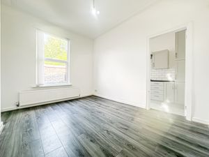 Photo 16- click for photo gallery